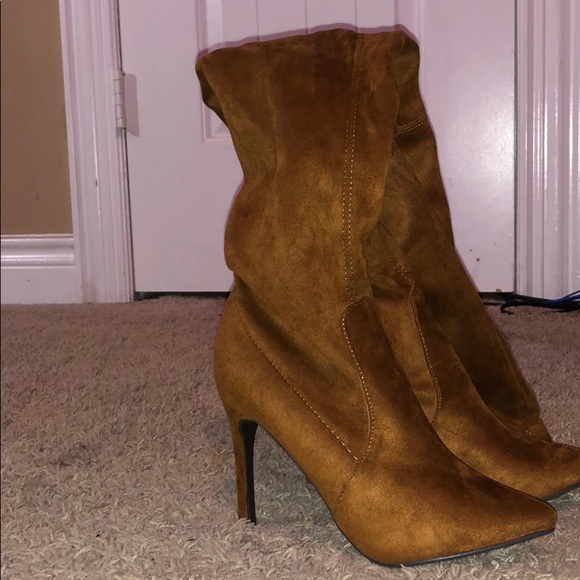 Pretty brown boot heels - Picture 2 of 2
